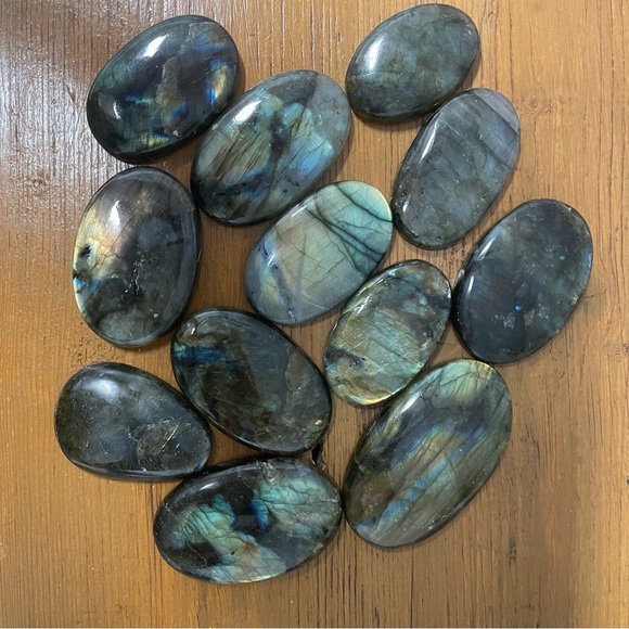 Lot of 25 cabochons mostly labradorite - Picture 10 of 10